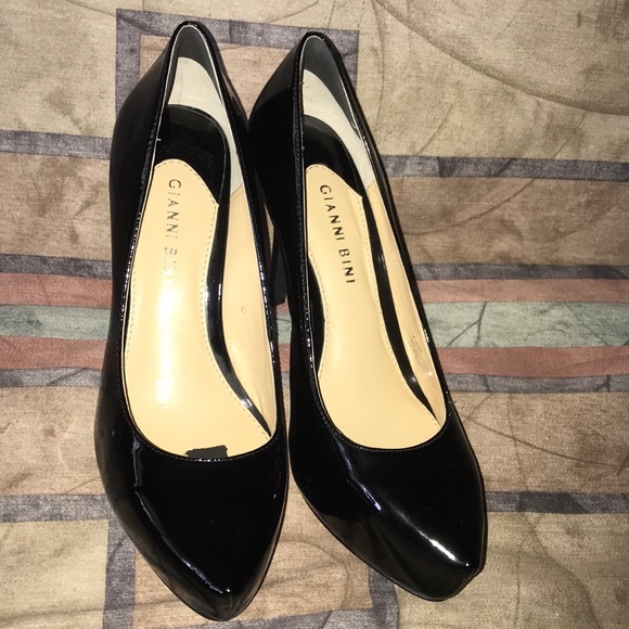 Gianni Bini 7.5 Patent Leather Heels EUC Beautiful - Picture 5 of 13